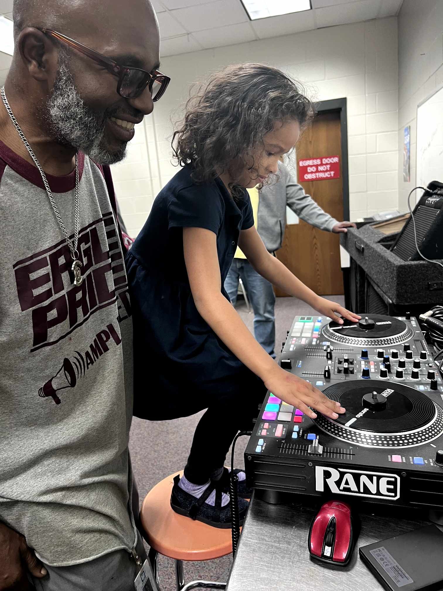 djkrazebio